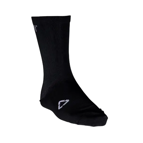 Detailed product image of Leatt, Endurance Socks (MTB) Mountain Bike in 3 Pack (Black/White/Lava), Colors: 3 Pack (Black/White/Lava), Black, Lava, White, Sizes: L/XL, S/M, SKU: 5025202140