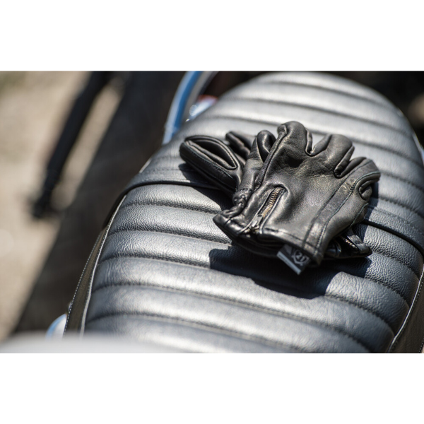 Highway 21 - Recoil Glove