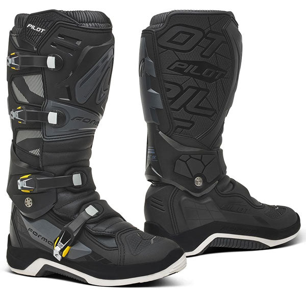 Forma - Pilot Boot