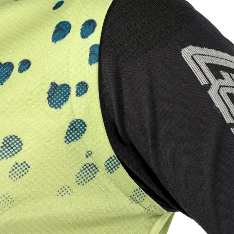 Detailed product image of Leatt, Gravity 5.0 Jersey (MTB) Mountain Bike in White, Colors: Black, Mojito, Teal, White, Sizes: 2-3, SKU: 5025010540