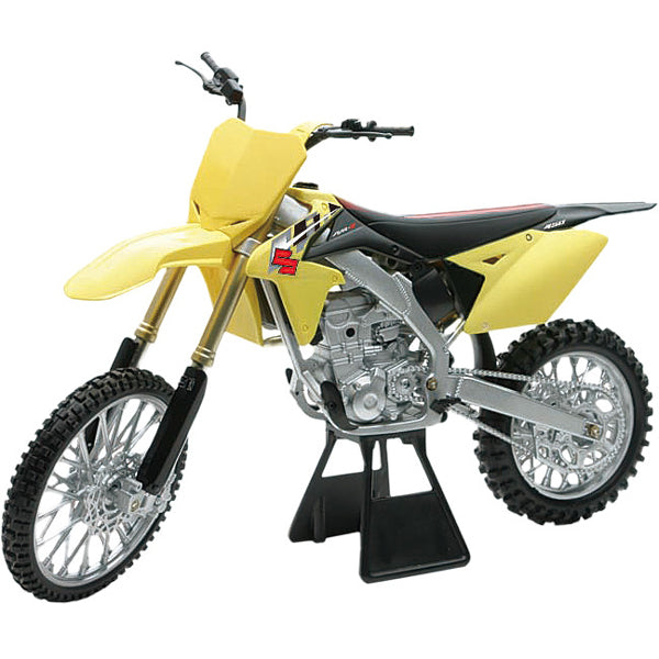 Product image | New Ray Toys - Suzuki RM-Z450 Dirt Bike 1:6 Scale | SKU: 959-0046 detailed die-cast toy model for collectors and kids | Available at BTO Sports